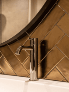 Badkamer warme tinten 5-SHOWROOMEXAMPLELARGE